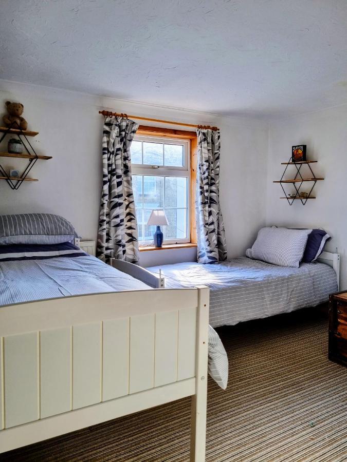 2 Bedroom House Within Walking Distance Of Town Cowes  Buitenkant foto