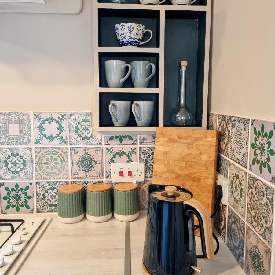 2 Bedroom House Within Walking Distance Of Town Cowes  Buitenkant foto